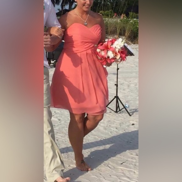 David's Bridal Dresses & Skirts - David’s Bridal Coral Orange Pink Strapless Bridesmaid Dress Chiffon size 14